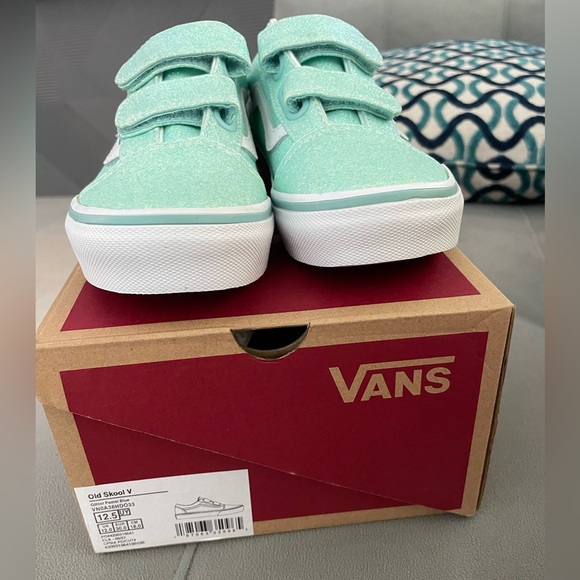 VANS OLDSKOOL V - Picture 3 of 7